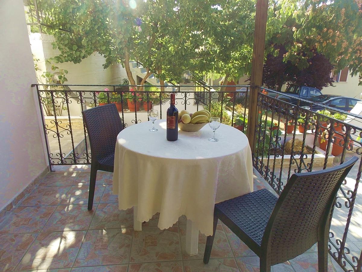 Kentia Apartment Skala Marion